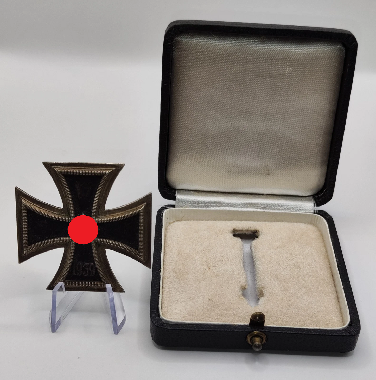 EISERNES KREUZ - 1. KLASSE 1939 - HERSTELLER L/13 - MIT ETUI - ORDEN