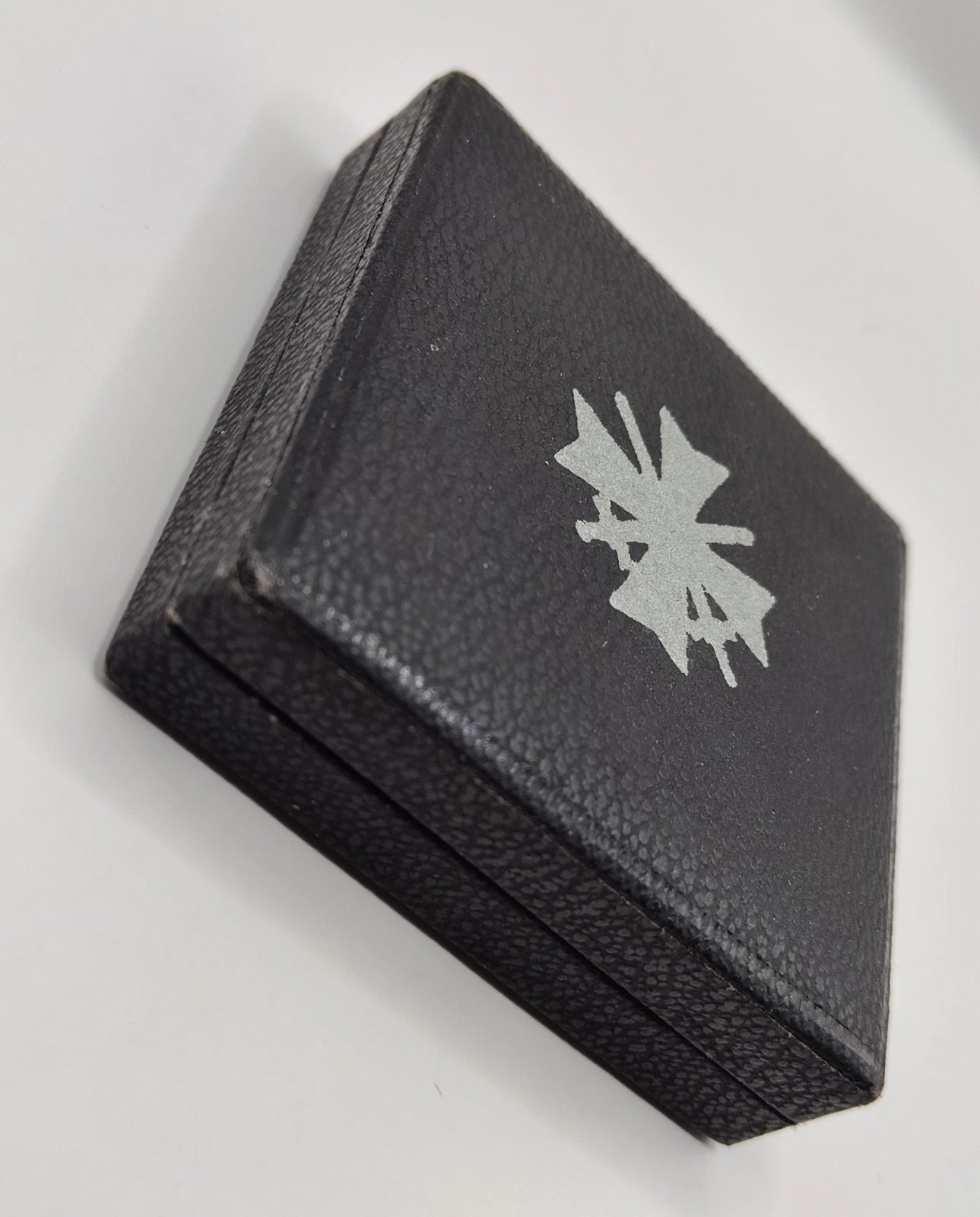 KRIEGSVERDIENSTKREUZ MIT SCHWERTER - 1 KLASSE - 1939 - ORDEN