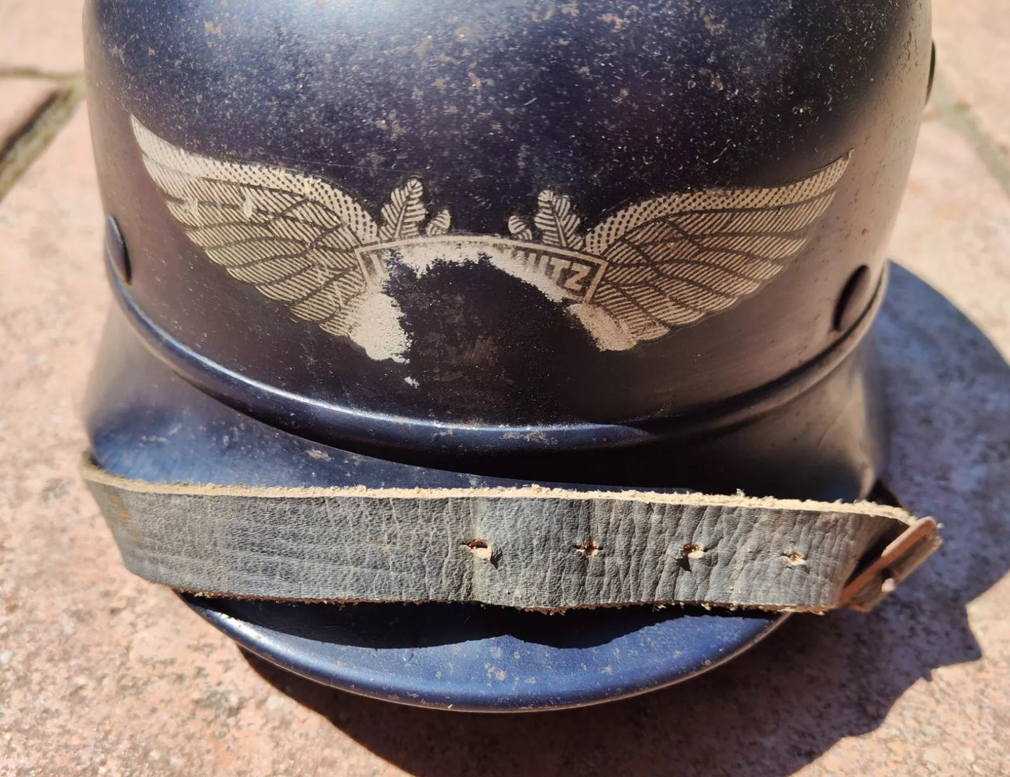 ORIGINALER M40 LUFTSCHUTZ HELM / STAHLHELM - WK II - WEHRMACHT - GUTER ZUSTAND
