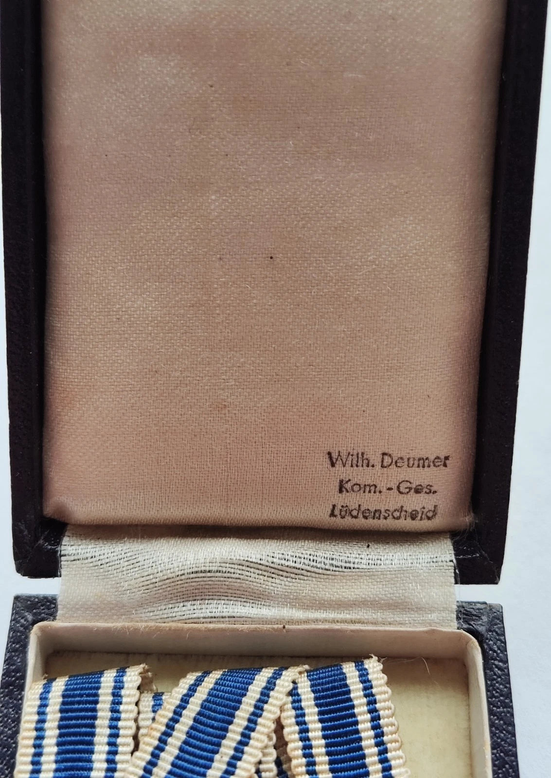 MUTTERKREUZ - 1. STUFE GOLD - ORIGINAL ETUI - AM LANGEN BAND - ORDEN