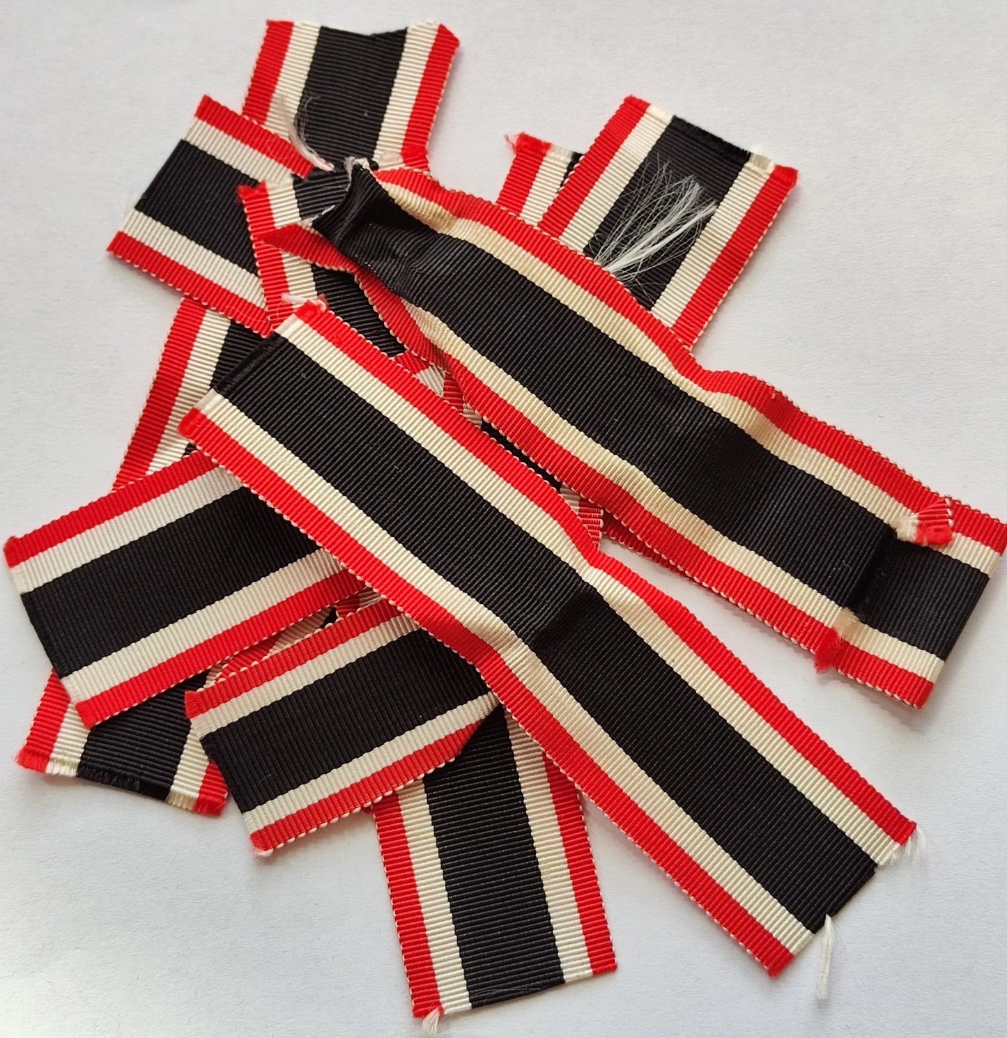 1 x KRIEGSVERDIENSTKREUZ 2. KLASSE MIT SCHWERTER - MIT BANDABSCHNITT - ORDEN - 1939