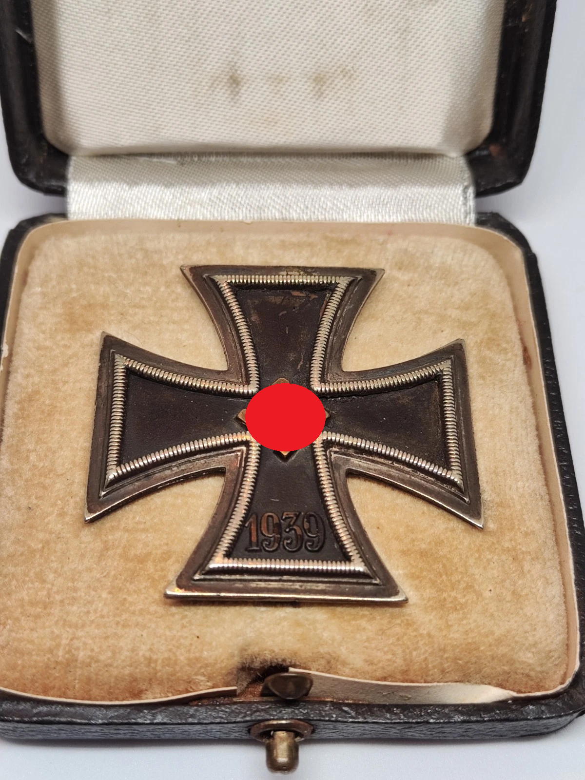 EISERNES KREUZ - 1. KLASSE 1939 - HERSTELLER L/11 - MIT ETUI - ORDEN