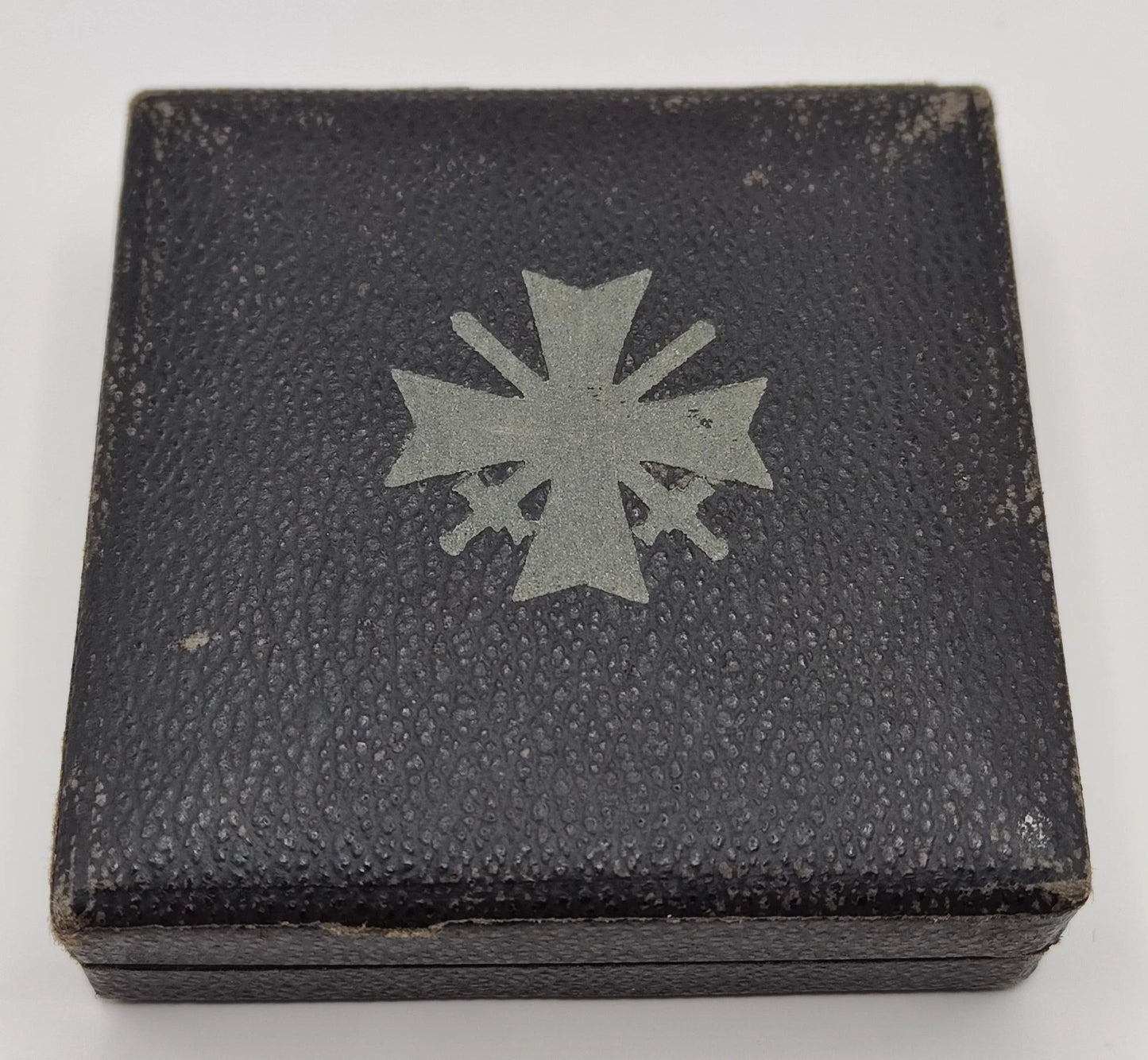 KRIEGSVERDIENSTKREUZ MIT SCHWERTER - 1 KLASSE - 1939 - ORDEN