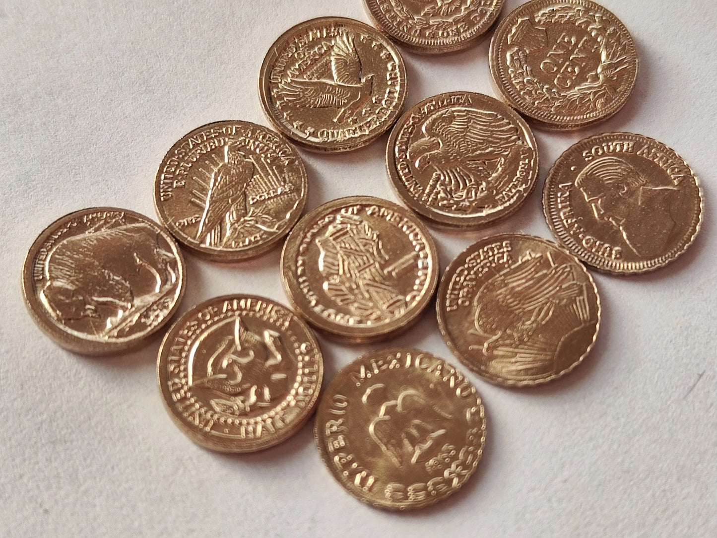 11 MINIATUR MEDAILLEN - MESSING