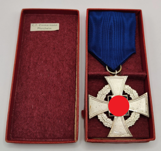 25 JAHRE TREUEDIENST - 2. STUFE SILBER - IM ORIGINAL ETUI - ORDEN