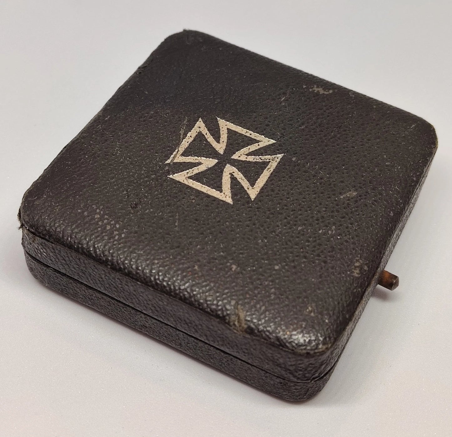 EISERNES KREUZ - 1. KLASSE 1939 - HERSTELLER 26 - MIT ETUI - ORDEN