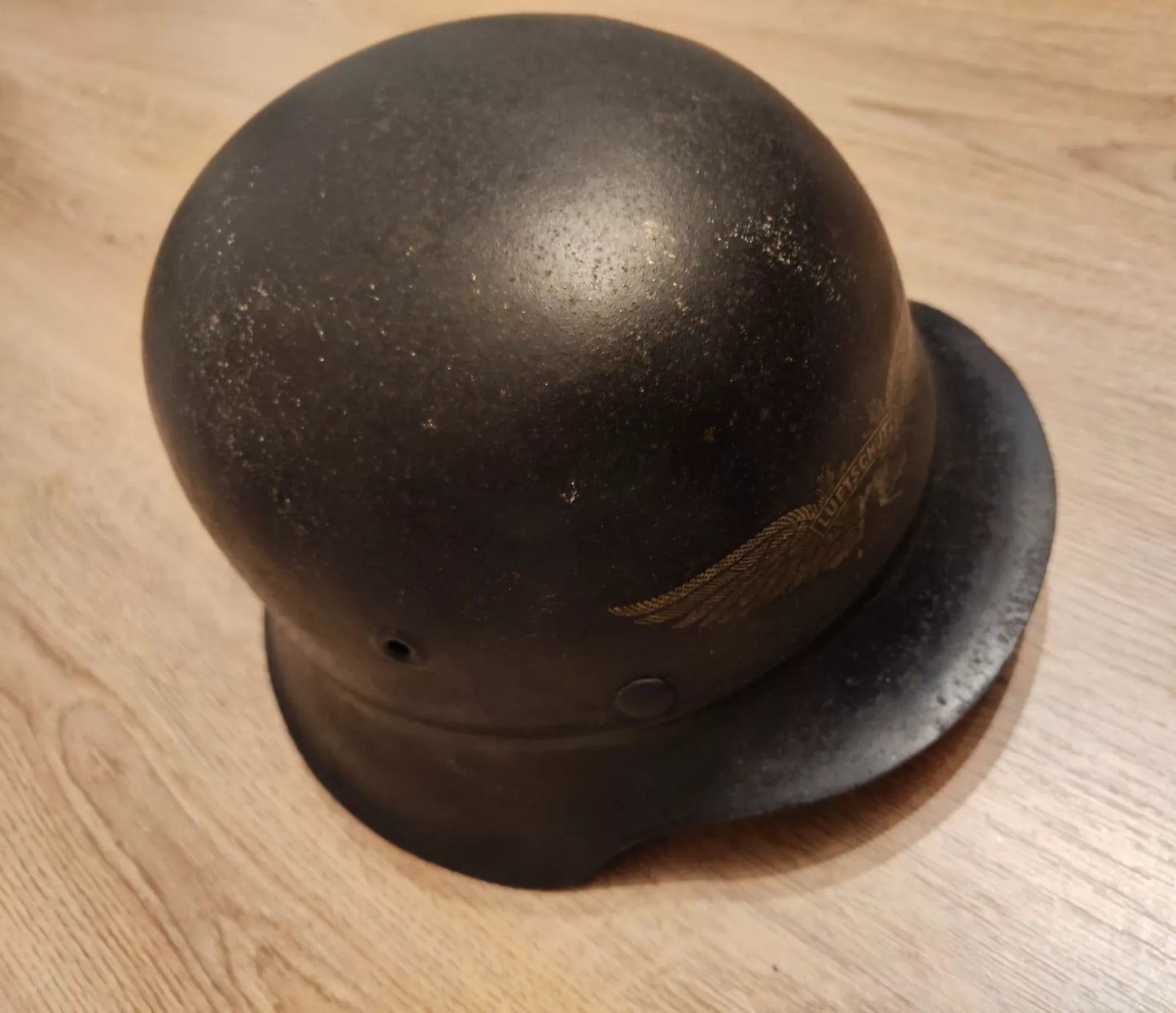 ORIGINALER M40 LUFTSCHUTZ HELM / STAHLHELM - WK II - WEHRMACHT - GUTER ZUSTAND