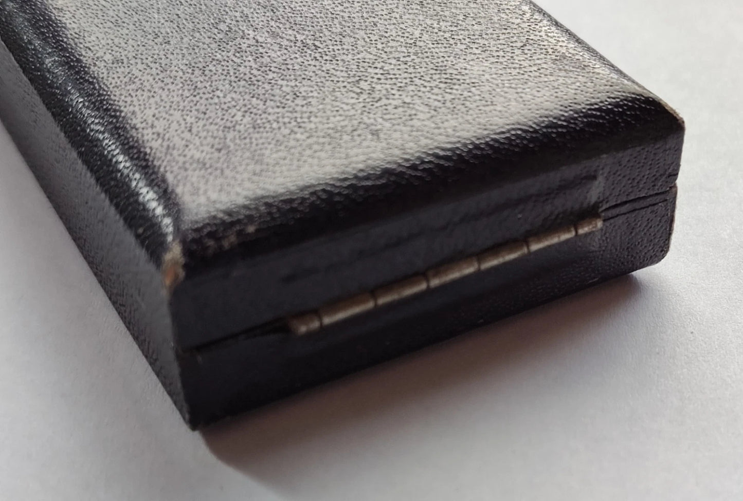 MUTTERKREUZ - 1. STUFE GOLD - ORIGINAL ETUI - AM LANGEN BAND - ORDEN