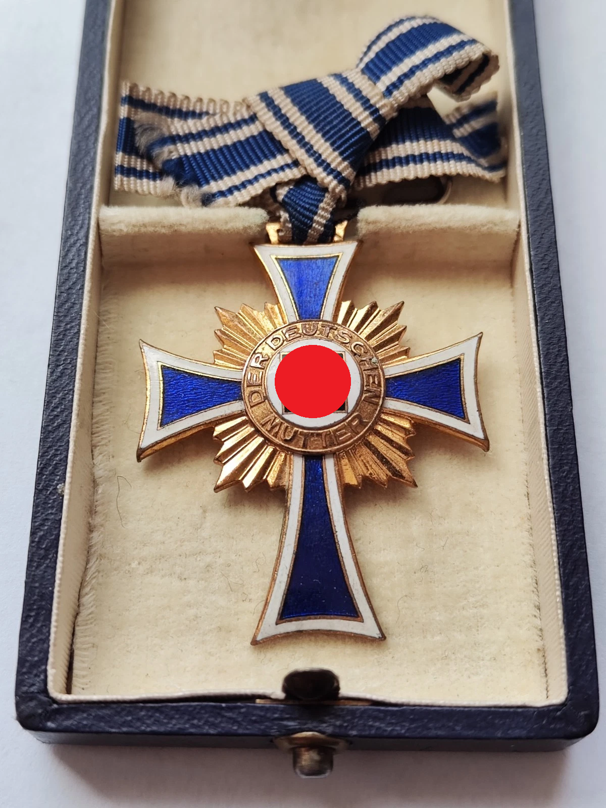 MUTTERKREUZ - 1. STUFE GOLD - ORIGINAL ETUI - AN DAMENSCHLEIFE - ORDEN