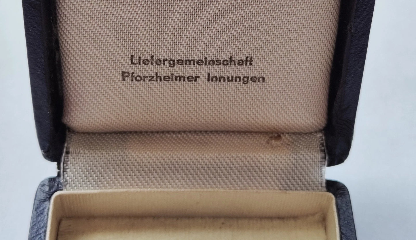 MUTTERKREUZ - 1. STUFE GOLD - ORIGINAL ETUI - AN DAMENSCHLEIFE - ORDEN