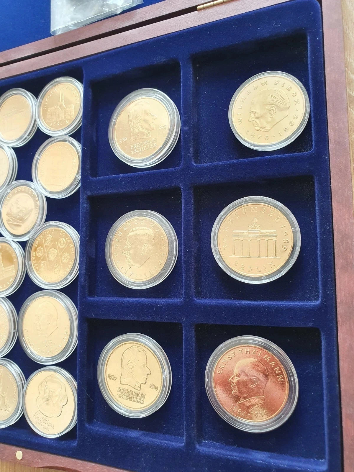 23 DDR Mark Münzen - 24 Karat Gold vergoldet
