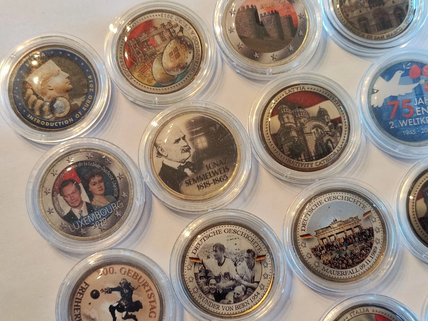 16 x 2 Euro Münzen - Sammlung - schöne Motive - koloriert