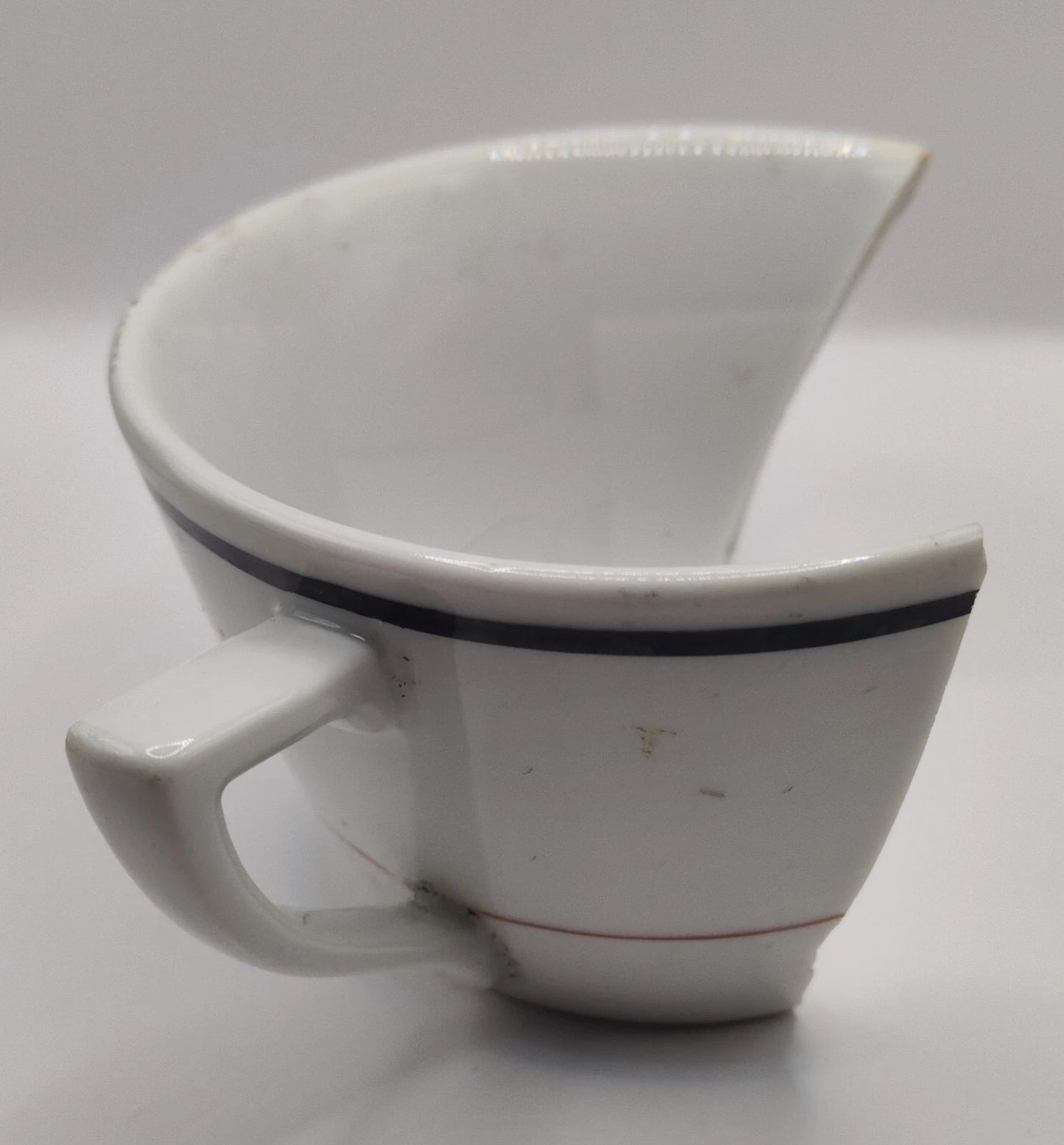 PORZELLAN TASSE - REICHSBUND - WAPPEN MIT HAKENKREUZ - HUTSCHENREUTHER