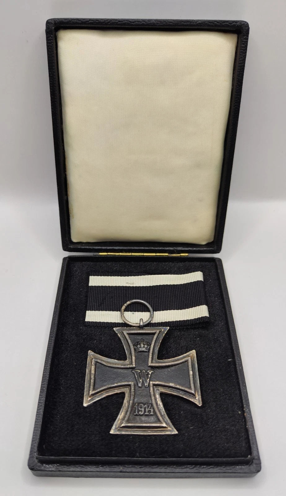 EISERNES KREUZ - 2. KLASSE 1914 - HERSTELLER FR - MIT ETUI & BAND