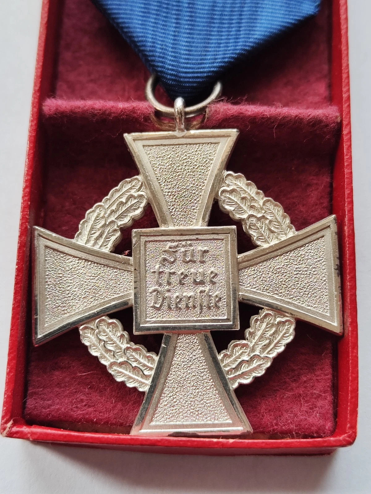 25 JAHRE TREUEDIENST - 2. STUFE SILBER - IM ORIGINAL ETUI - ORDEN