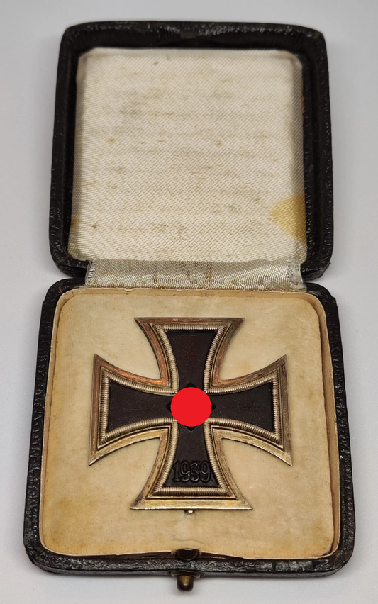 EISERNES KREUZ - 1. KLASSE 1939 - HERSTELLER L/56 - MIT ETUI - ORDEN