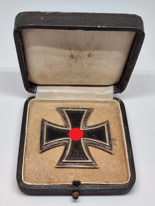EISERNES KREUZ - 1. KLASSE 1939 - HERSTELLER 26 - MIT ETUI - ORDEN