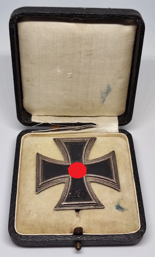 EISERNES KREUZ - 1. KLASSE 1939 - HERSTELLER 20 - MIT ETUI - ORDEN