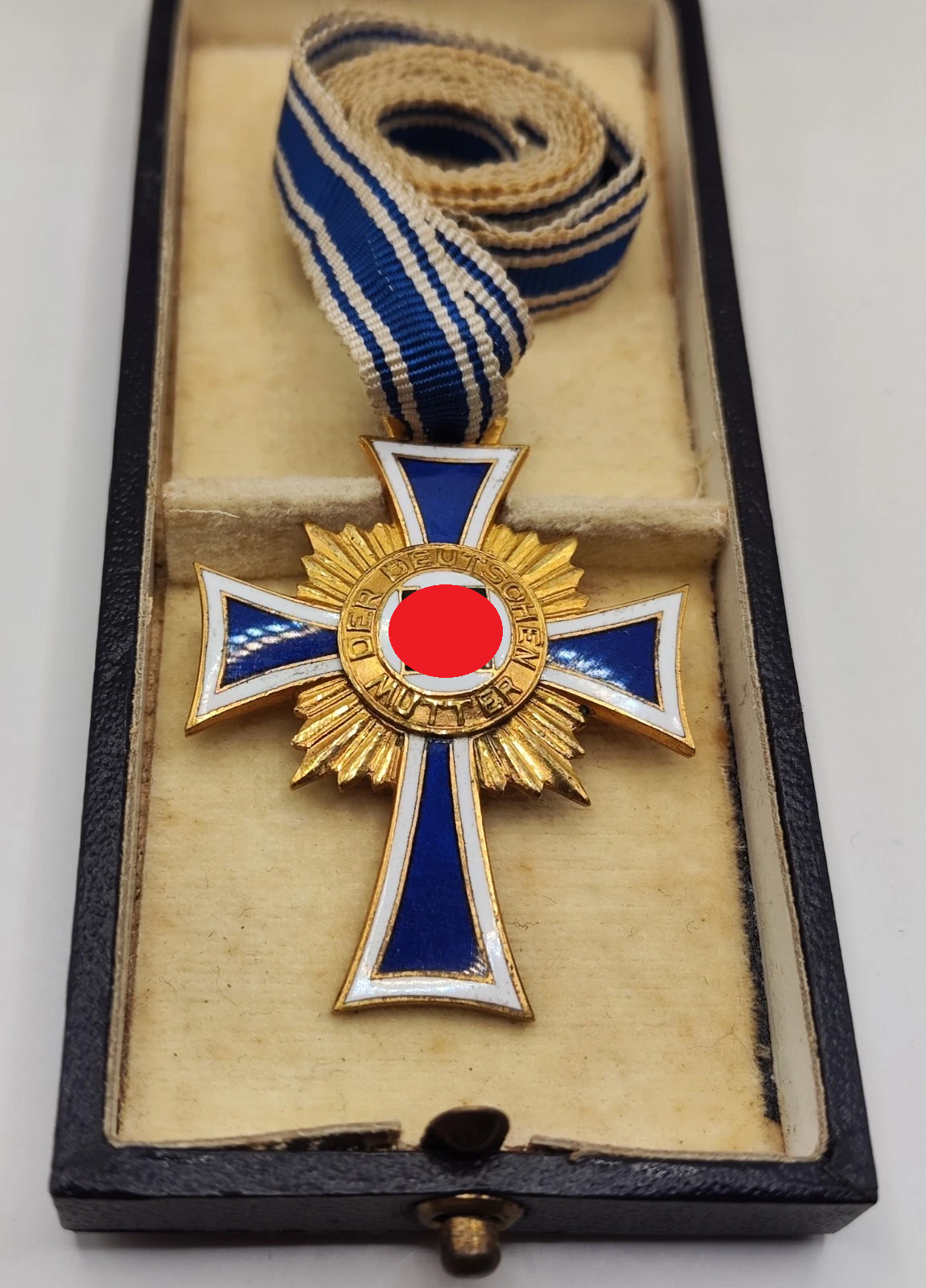 MUTTERKREUZ - 1. STUFE GOLD - ORIGINAL ETUI - AM LANGEN BAND - ORDEN