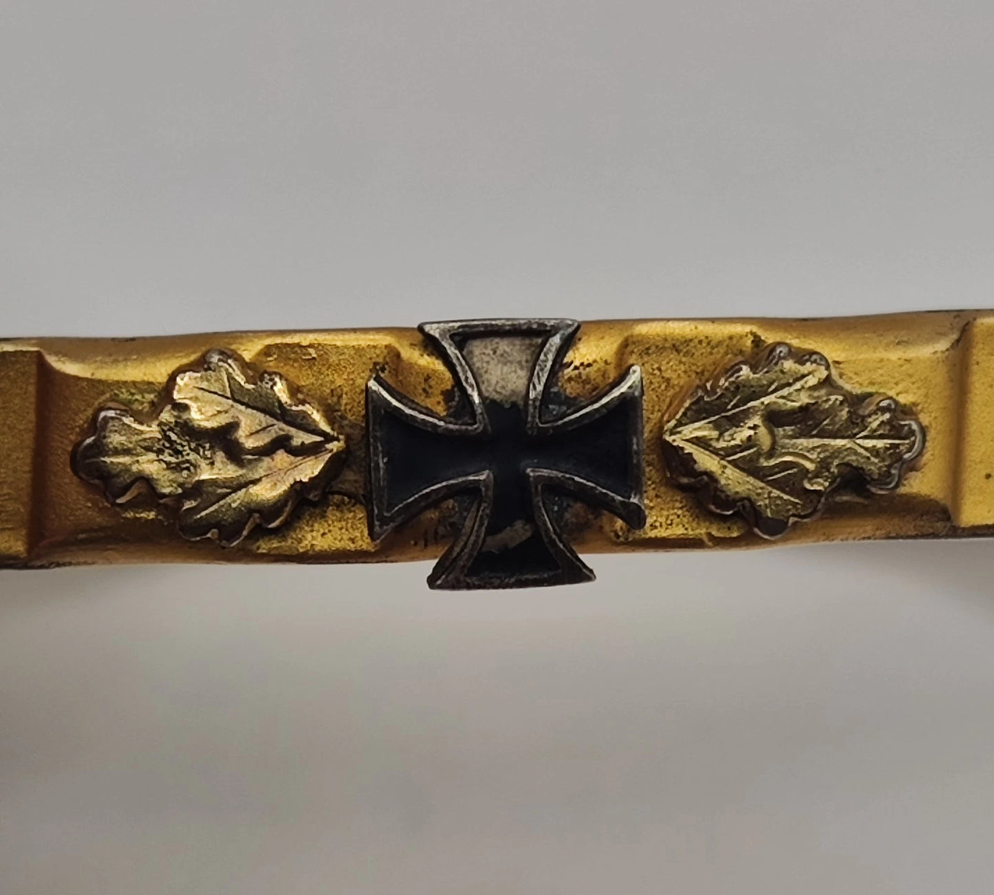 GRANATHÜLSEN ARMREIFEN - EISERNES KREUZ - HERSTELLER DRGM & KJAG - WK I  -1914