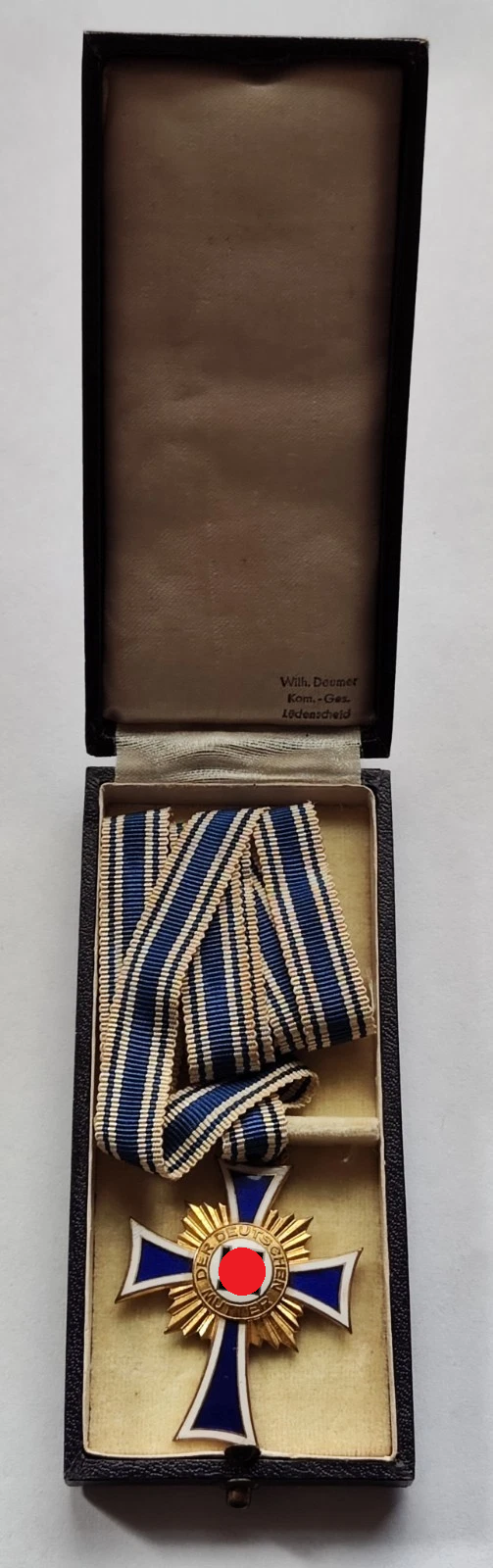 MUTTERKREUZ - 1. STUFE GOLD - ORIGINAL ETUI - AM LANGEN BAND - ORDEN