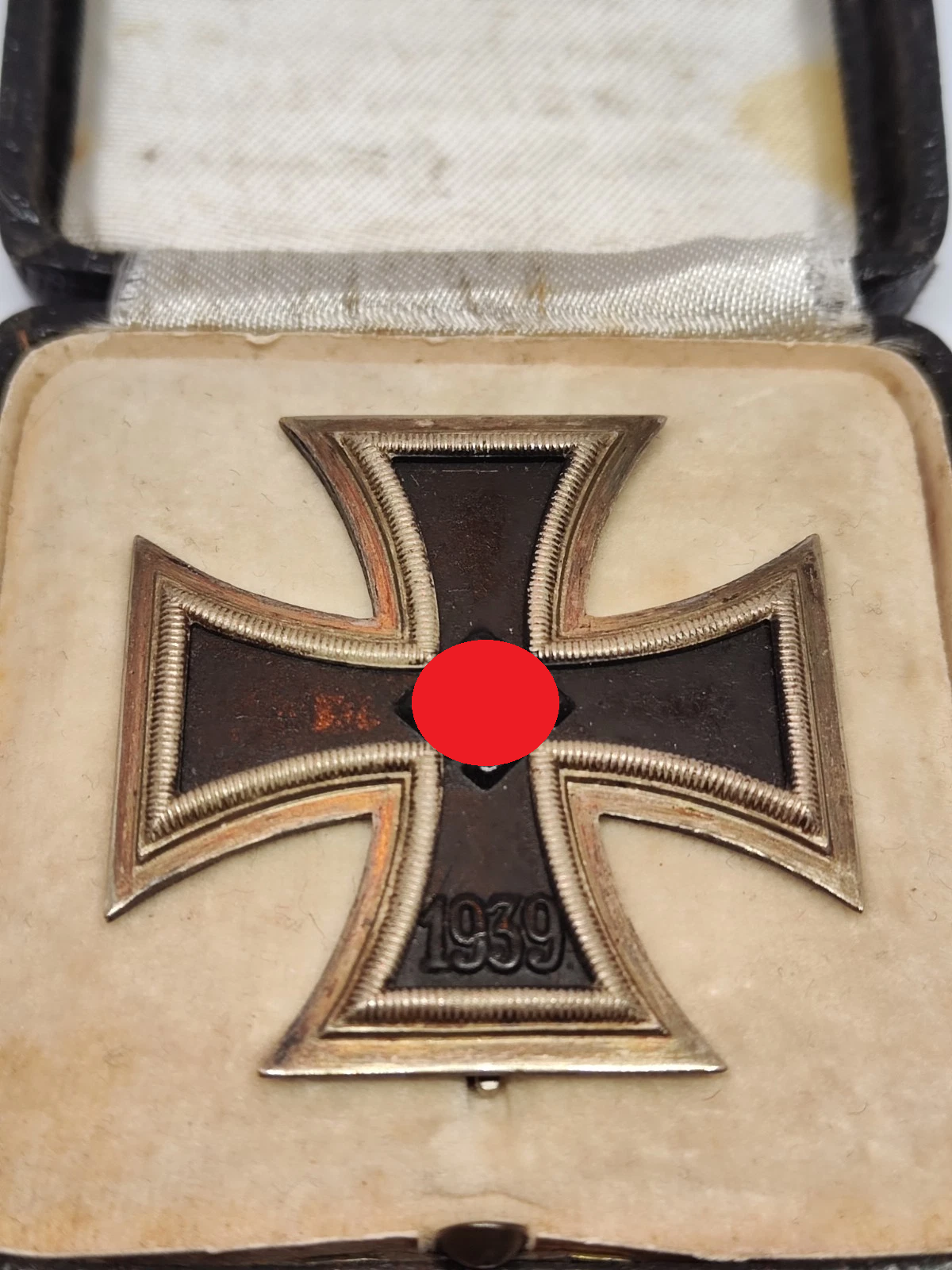 EISERNES KREUZ - 1. KLASSE 1939 - HERSTELLER L/56 - MIT ETUI - ORDEN