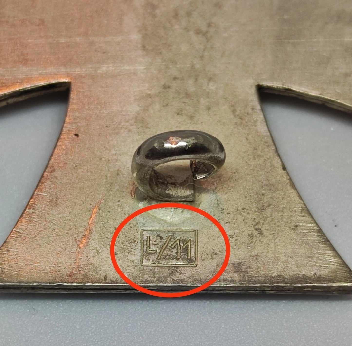 EISERNES KREUZ - 1. KLASSE 1939 - HERSTELLER L/11 - MIT ETUI - ORDEN