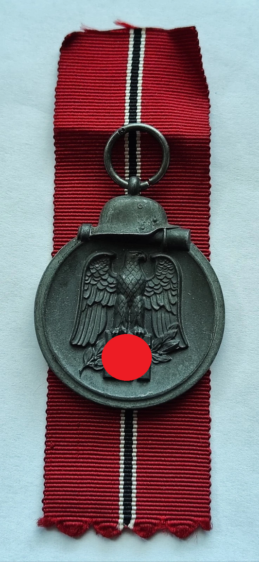 MEDAILLE - WINTERSCHLACHT IM OSTEN 1941/42 - MIT BANDABSCHNITT - ORDEN